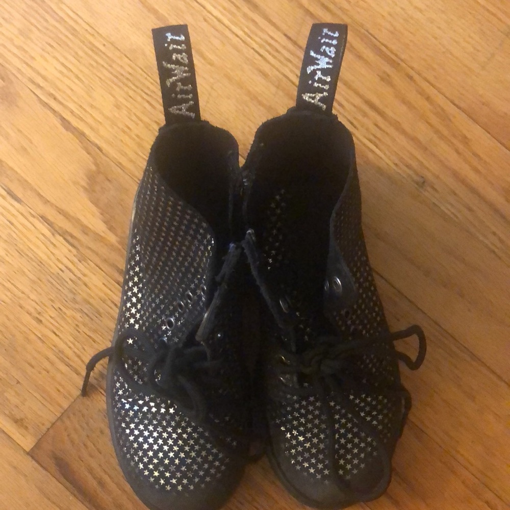 Dr Martens - Picture 6 of 8